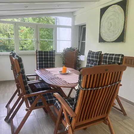 Apartment Am Bodensee Mit Wintergarten, Garten Und Grillhaus Bis 6 Person Uhldingen-Mühlhofen