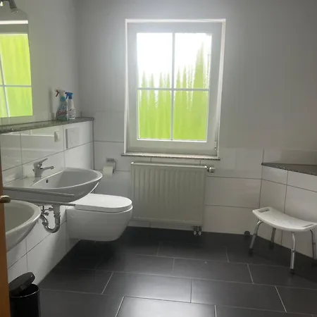 Am Bodensee Mit Wintergarten, Garten Und Grillhaus Bis 6 Person