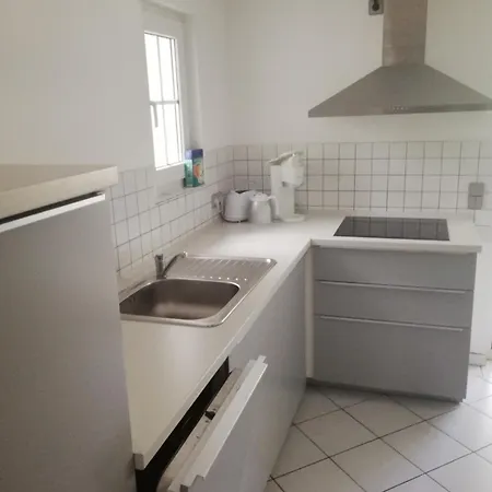 Am Bodensee Mit Wintergarten, Garten Und Grillhaus Bis 6 Person *
