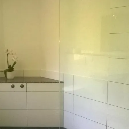 Am Bodensee Mit Wintergarten, Garten Und Grillhaus Bis 6 Person * Uhldingen-Mühlhofen