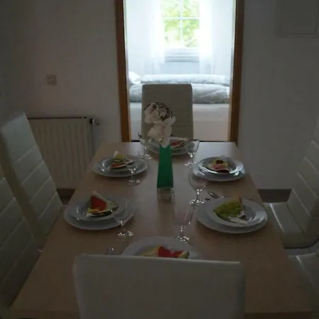 Am Bodensee Mit Wintergarten, Garten Und Grillhaus Bis 6 Person *