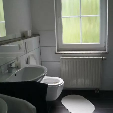 Am Bodensee Mit Wintergarten, Garten Und Grillhaus Bis 6 Person * Uhldingen-Muehlhofen