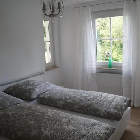 Lejlighed Am Bodensee Mit Wintergarten, Garten Und Grillhaus Bis 6 Person Uhldingen-Mühlhofen